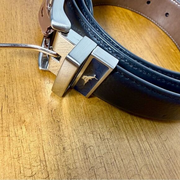 NEW Tommy Bahama Reversible Black and Brown Leather Belt | XL - Picture 4 of 5
